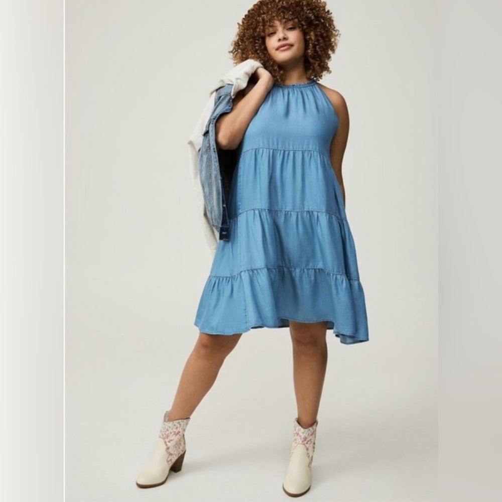 Torrid NWTLight Blue Sleeveless Dress Chambray Short Summer Spring Ready Size 2
